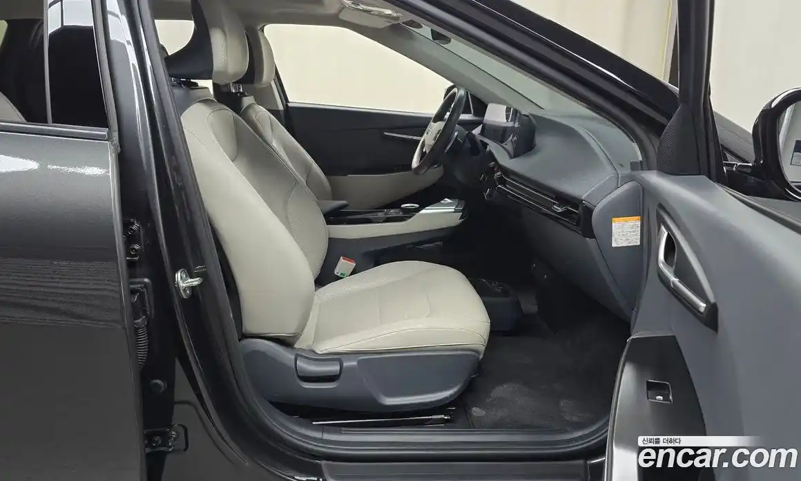 Kia EV6 2023 0.1 автомат (гидро), фото 16