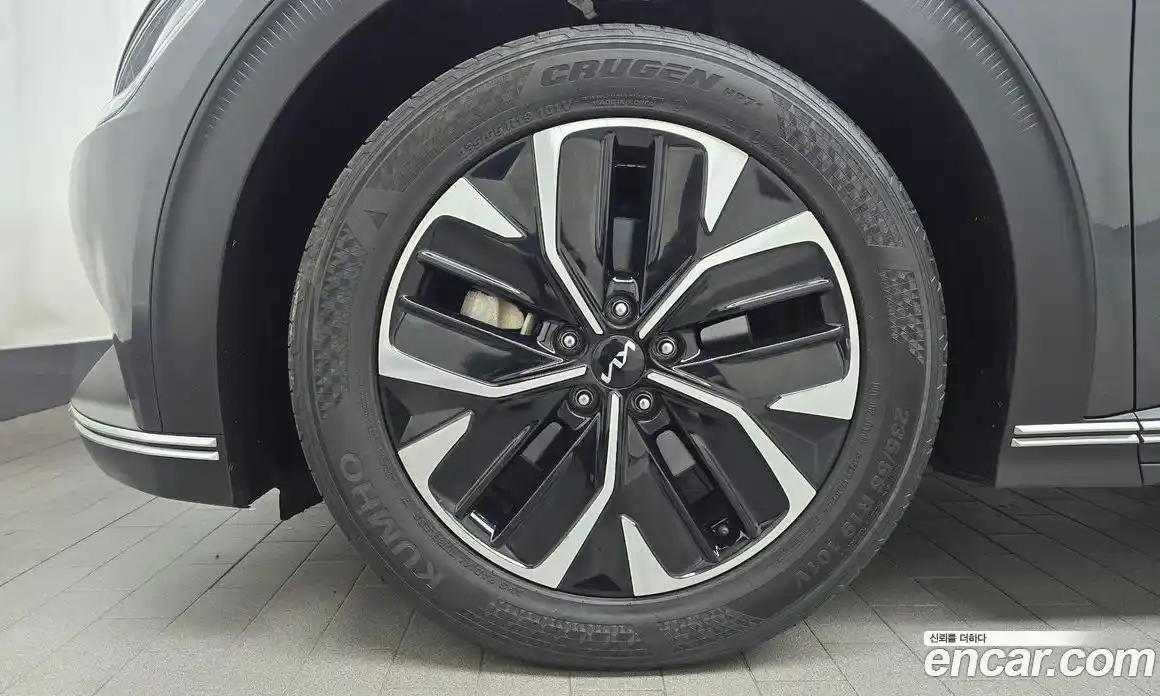 Kia EV6 2023 0.1 автомат (гидро), фото 5