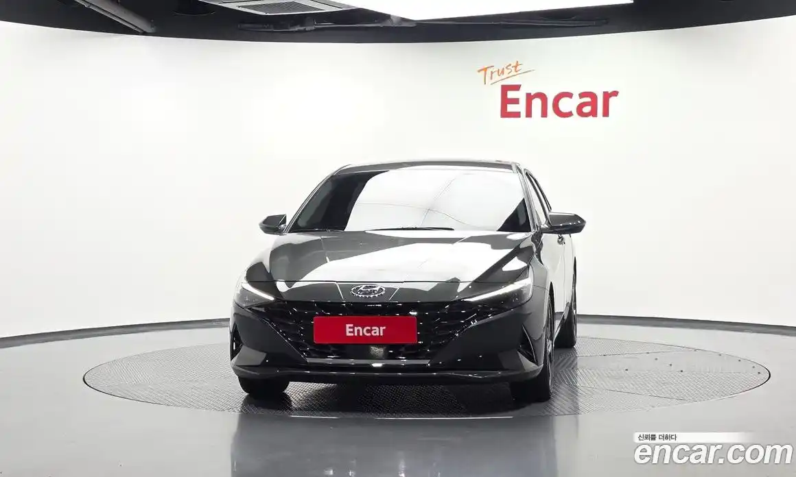 Hyundai Avante 2022 1.6 автомат (гидро), фото 3