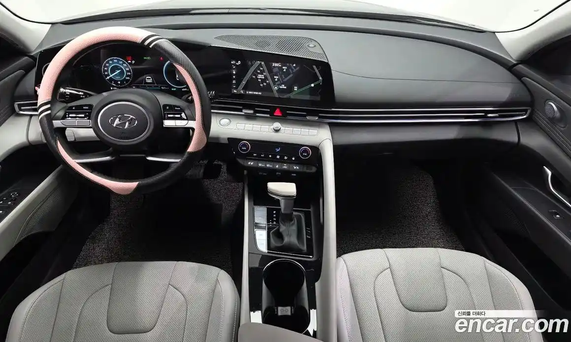 Hyundai Avante 2022 1.6 автомат (гидро), фото 7