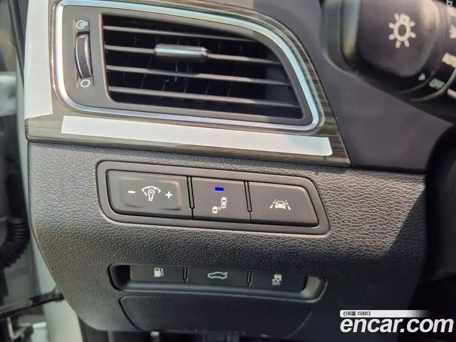 Hyundai Sonata 2014 2.0 автомат (гидро), фото 15