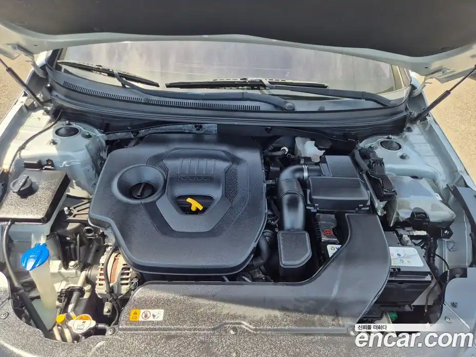 Hyundai Sonata 2014 2.0 автомат (гидро), фото 16