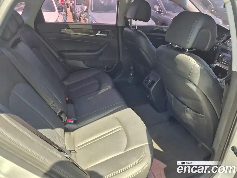 Hyundai Sonata 2014 2.0 автомат (гидро), фото 19