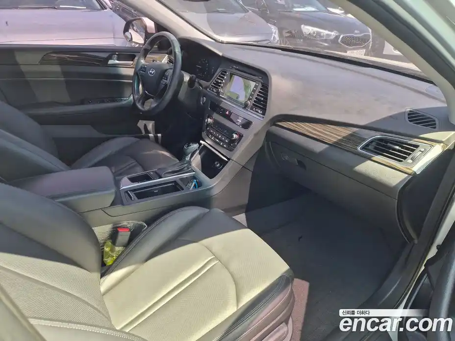 Hyundai Sonata 2014 2.0 автомат (гидро), фото 7