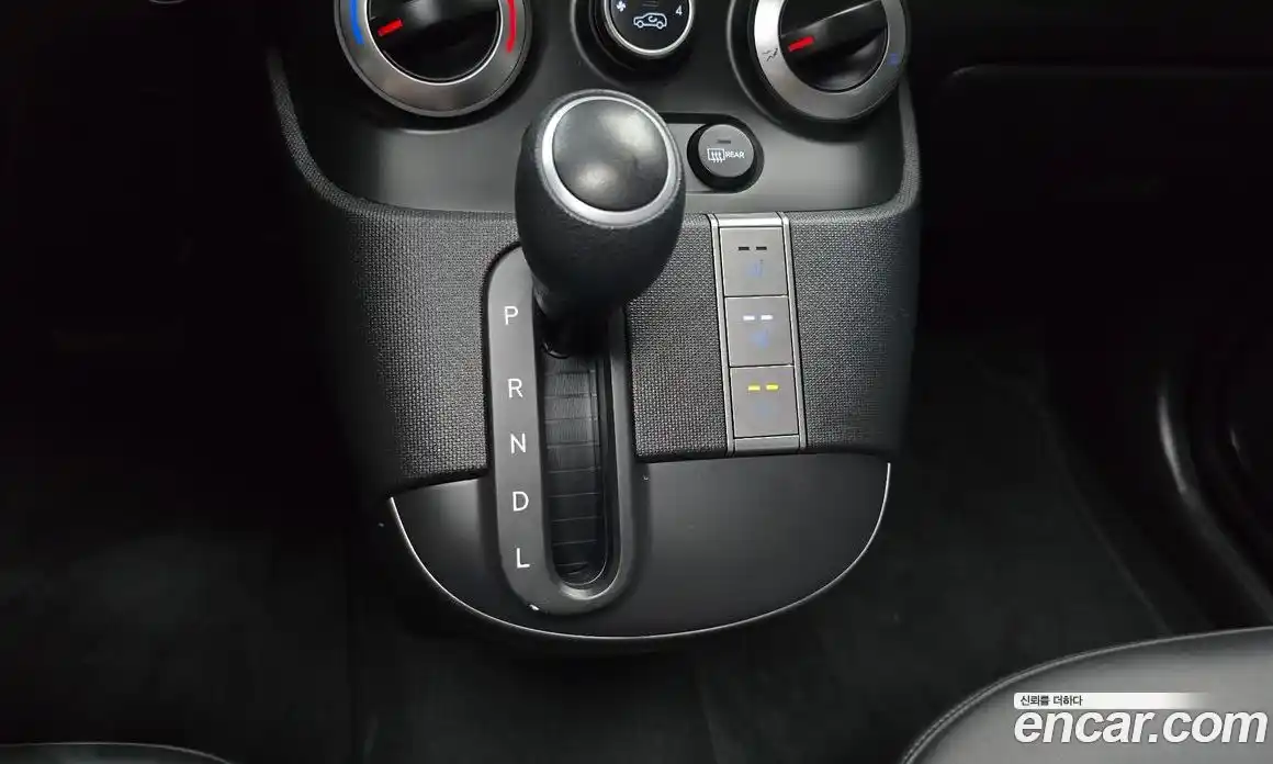 Hyundai Casper 2023 1.0 автомат (гидро), фото 12