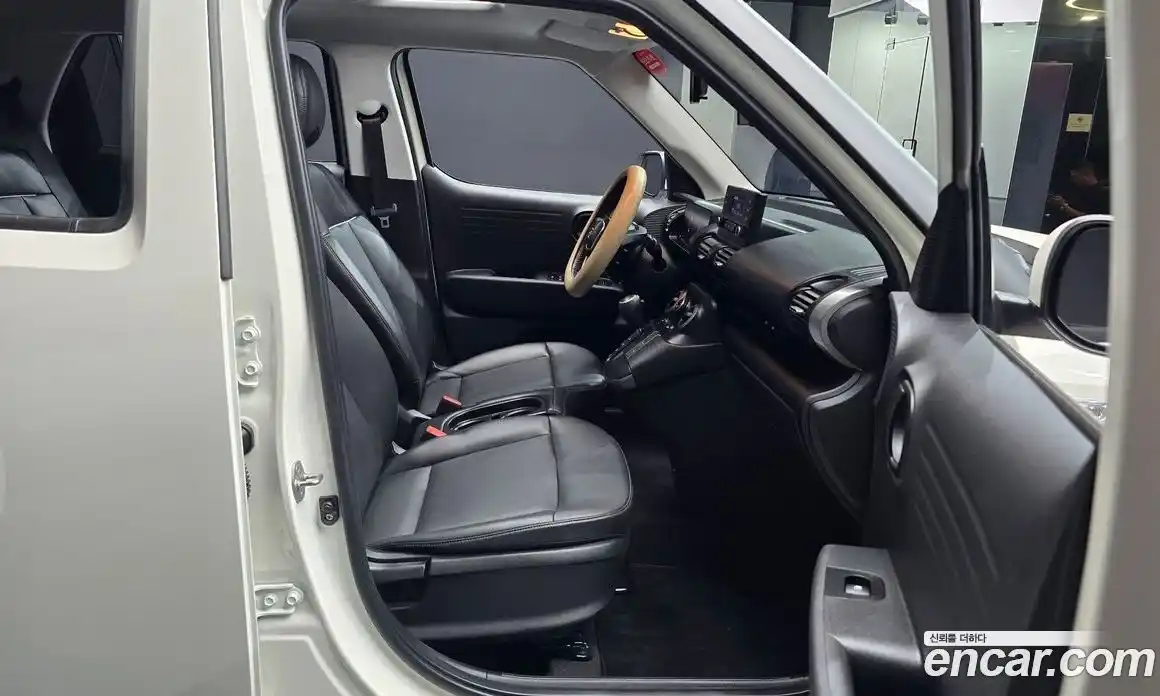 Hyundai Casper 2023 1.0 автомат (гидро), фото 16