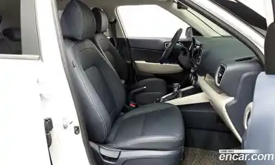 Hyundai Venue 2023 1.6 автомат (гидро), миниатюра 11