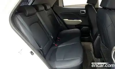 Hyundai Venue 2023 1.6 автомат (гидро), миниатюра 12