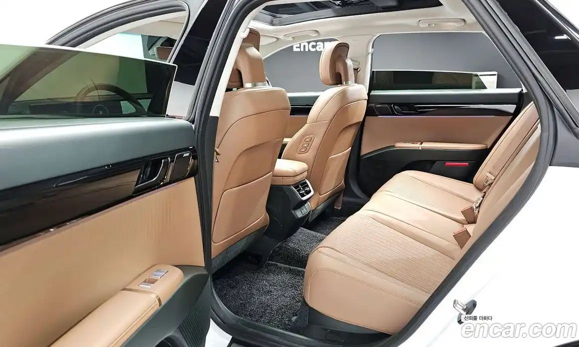 Hyundai Grandeur 2023 2.5 автомат (гидро), фото 11