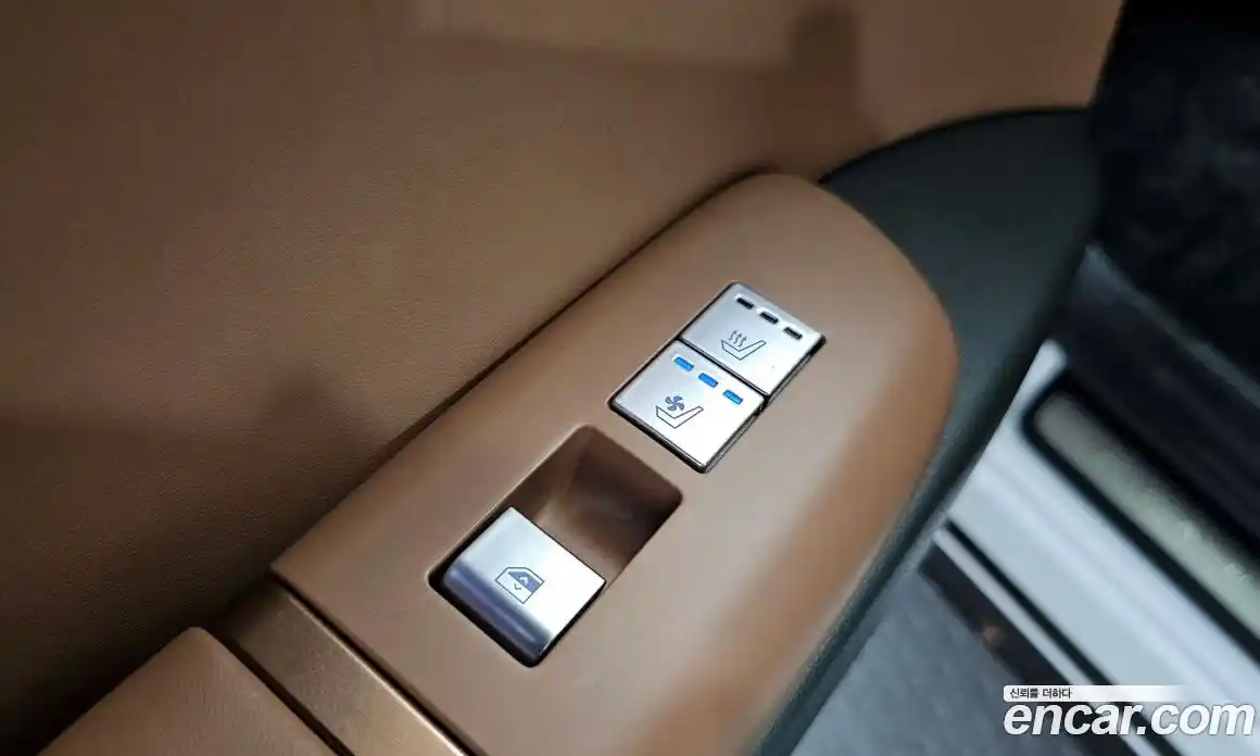 Hyundai Grandeur 2023 2.5 автомат (гидро), фото 19