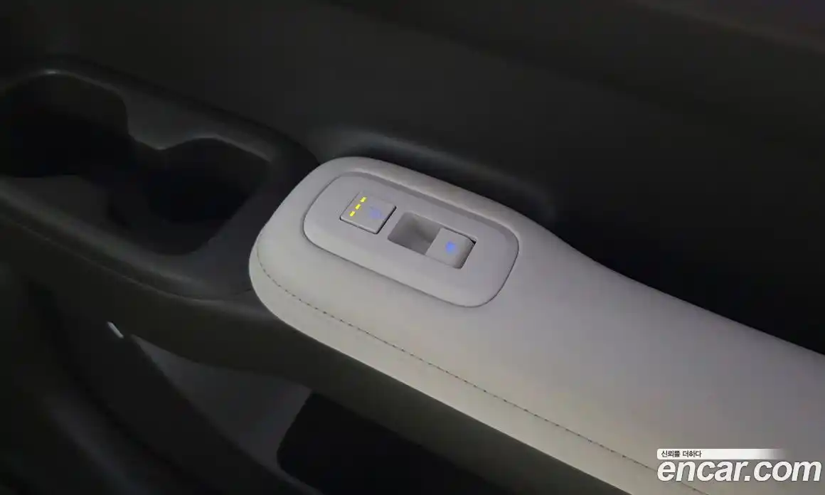 Hyundai Santa Fe 2024 2.5 автомат (гидро), фото 25