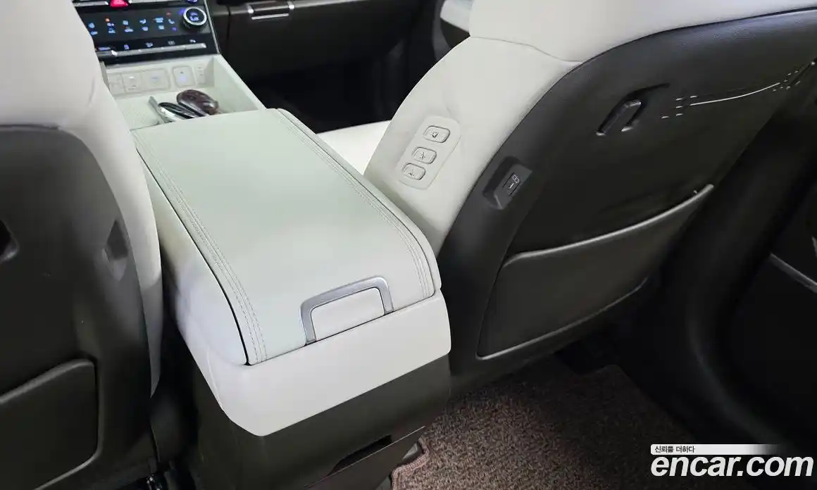 Hyundai Santa Fe 2024 2.5 автомат (гидро), фото 33