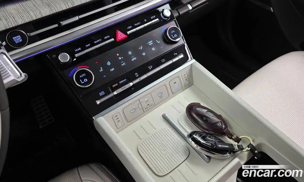 Hyundai Santa Fe 2024 2.5 автомат (гидро), фото 37