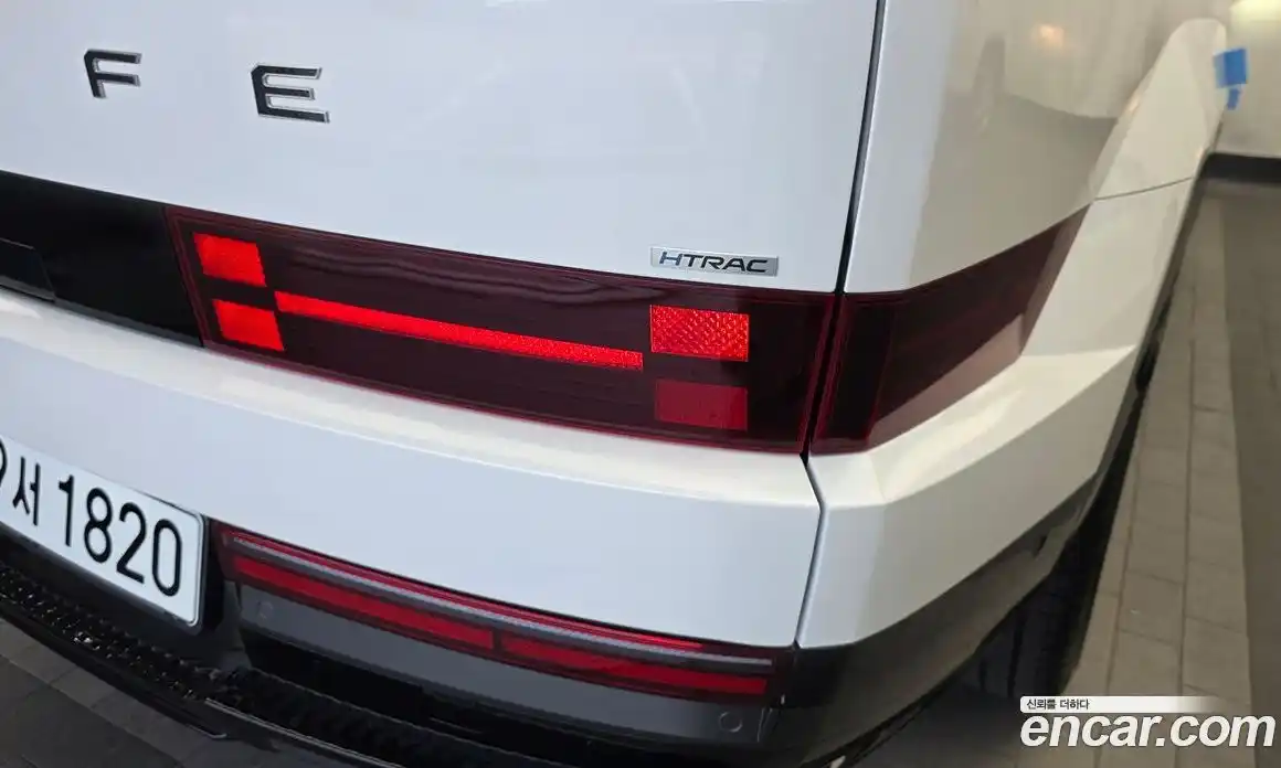 Hyundai Santa Fe 2024 2.5 автомат (гидро), фото 9