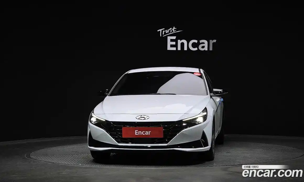 Hyundai Avante 2020 1.6 автомат (гидро), фото 3