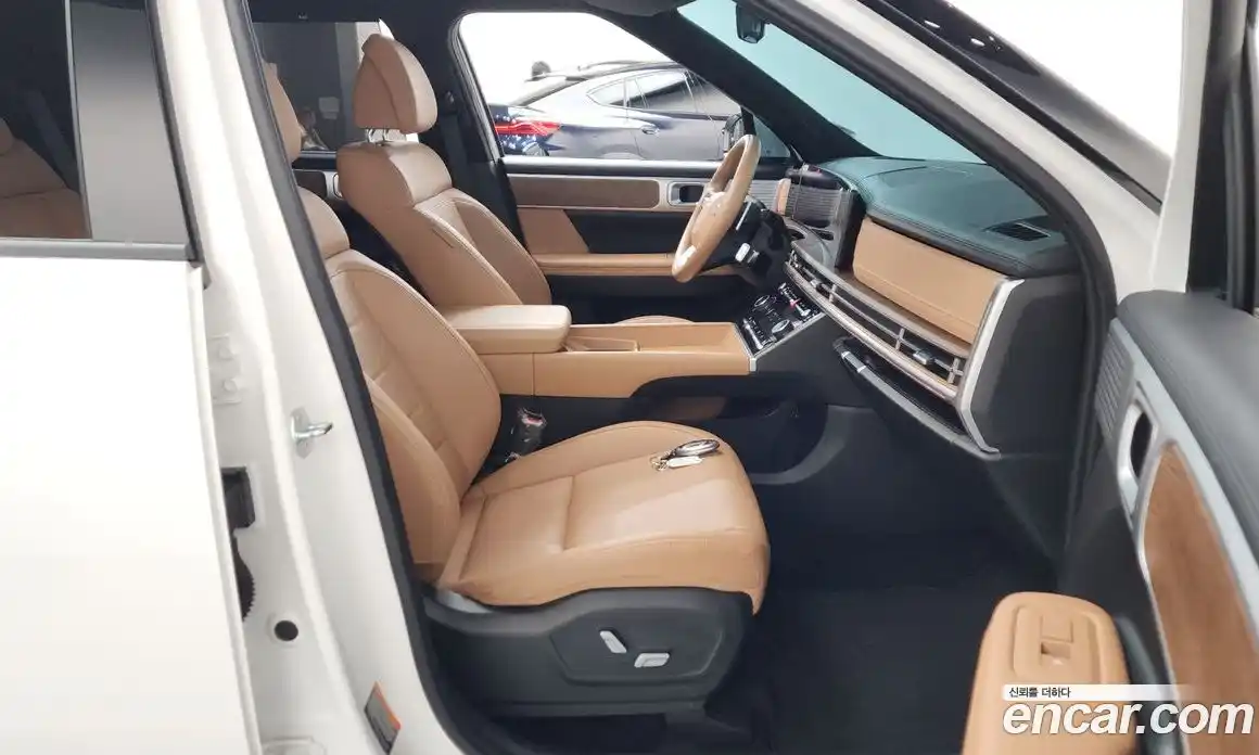Hyundai Santa Fe 2023 2.5 автомат (гидро), фото 16