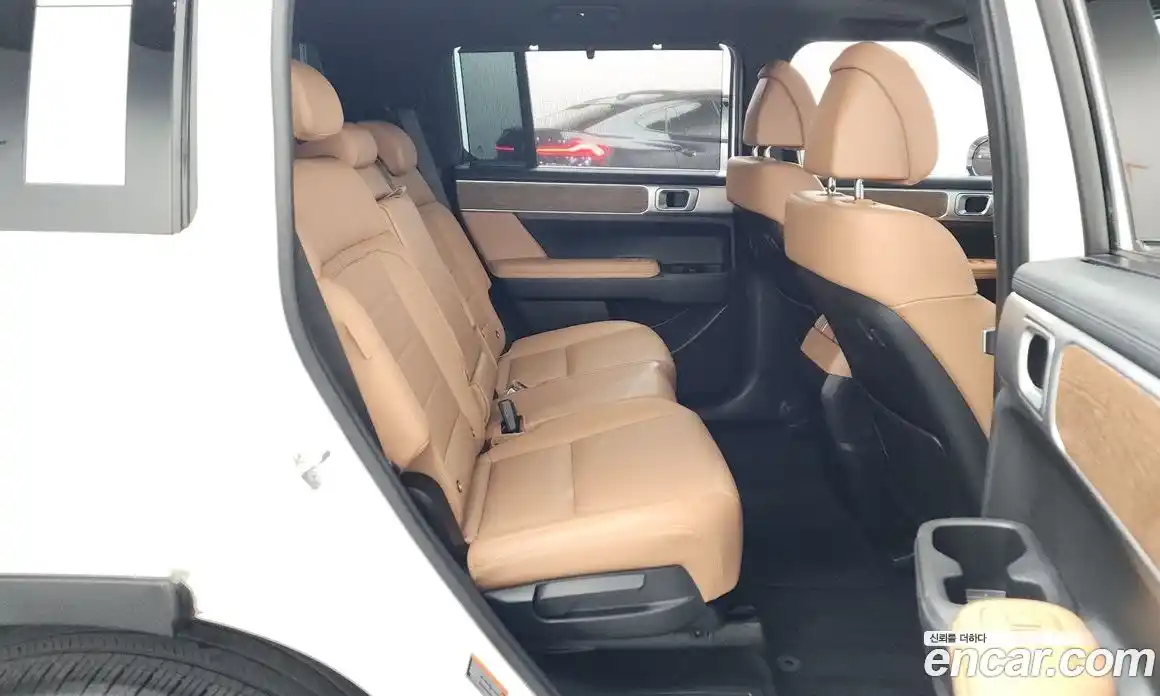 Hyundai Santa Fe 2023 2.5 автомат (гидро), фото 17
