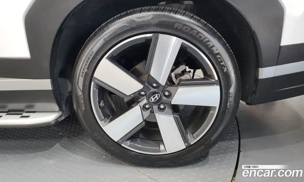 Hyundai Santa Fe 2023 2.5 автомат (гидро), фото 7