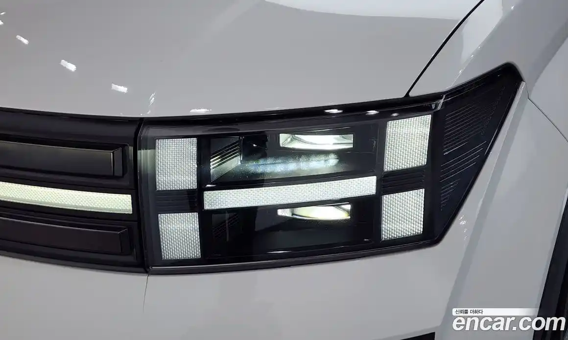 Hyundai Santa Fe 2023 2.5 автомат (гидро), фото 8