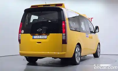 Hyundai Staria 2023 3.5 автомат (гидро), миниатюра 2