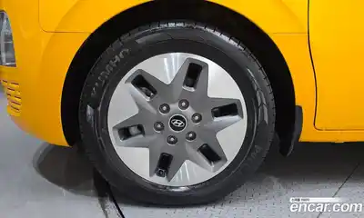 Hyundai Staria 2023 3.5 автомат (гидро), миниатюра 5