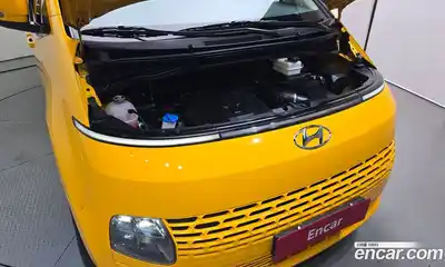 Hyundai Staria 2023 3.5 автомат (гидро), миниатюра 6