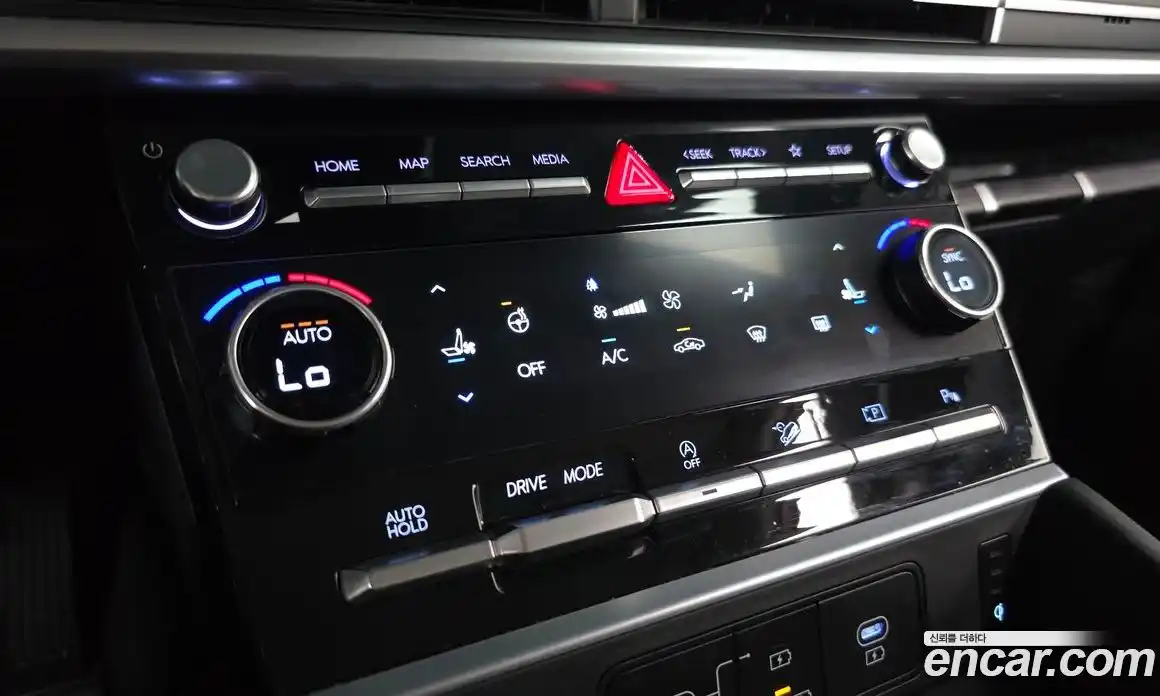 Hyundai Santa Fe 2024 2.5 автомат (гидро), фото 22
