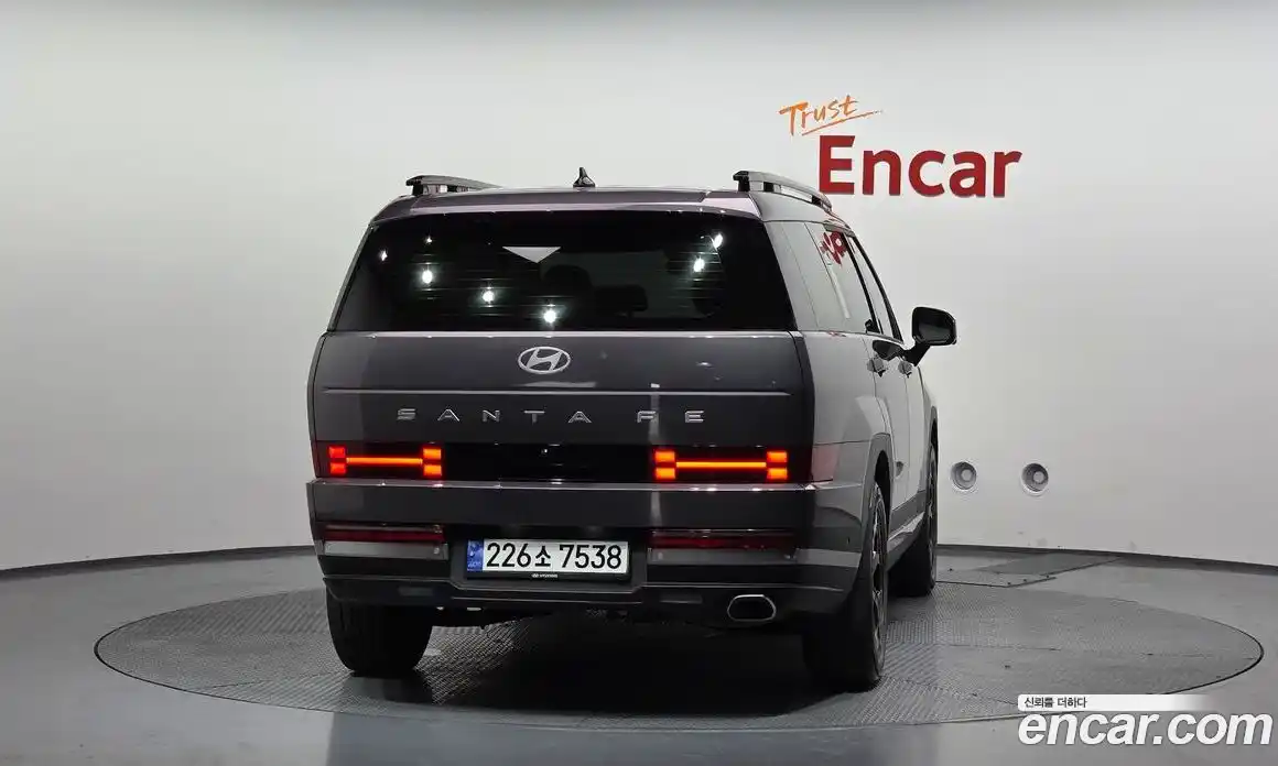Hyundai Santa Fe 2024 2.5 автомат (гидро), фото 4