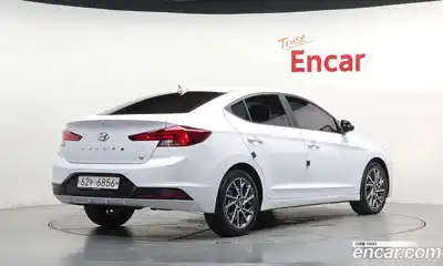 Hyundai Avante 2018 1.6 автомат (гидро), миниатюра 2