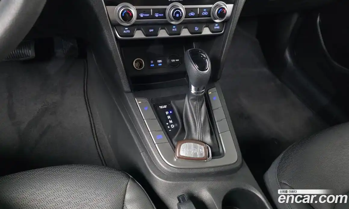Hyundai Avante 2018 1.6 автомат (гидро), фото 9