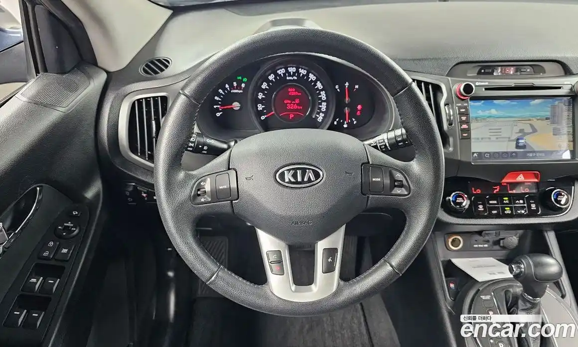 Kia Sportage 2010 2.0 автомат (гидро), фото 12