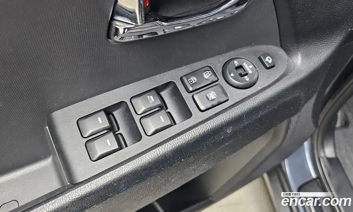 Kia Sportage 2010 2.0 автомат (гидро), фото 15