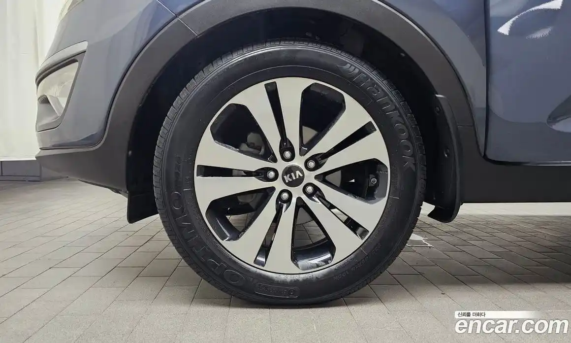 Kia Sportage 2010 2.0 автомат (гидро), фото 5