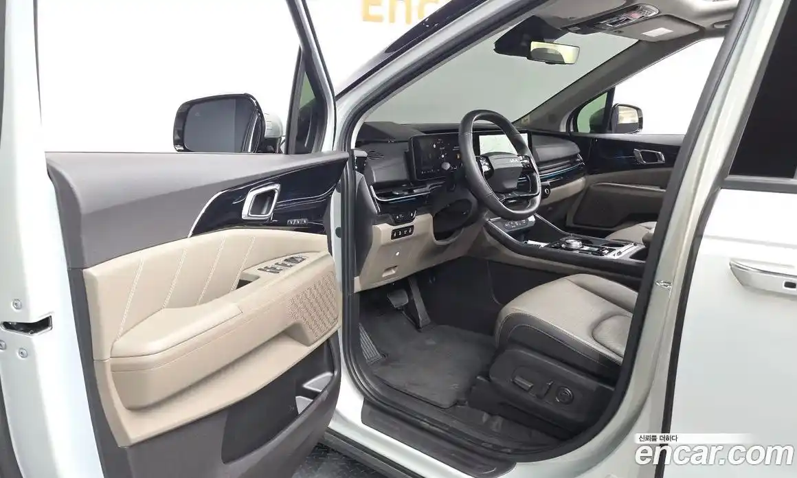 Kia Carnival 2025 1.6 автомат (гидро), фото 10