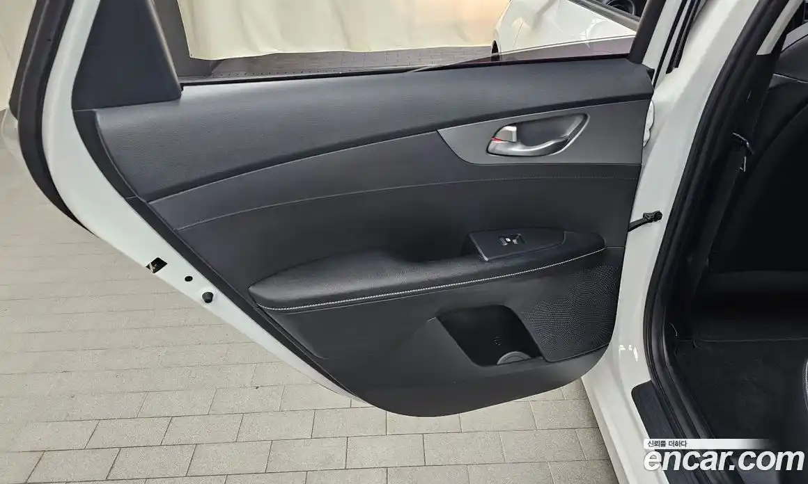 Kia K3 2020 1.6 автомат (гидро), фото 15