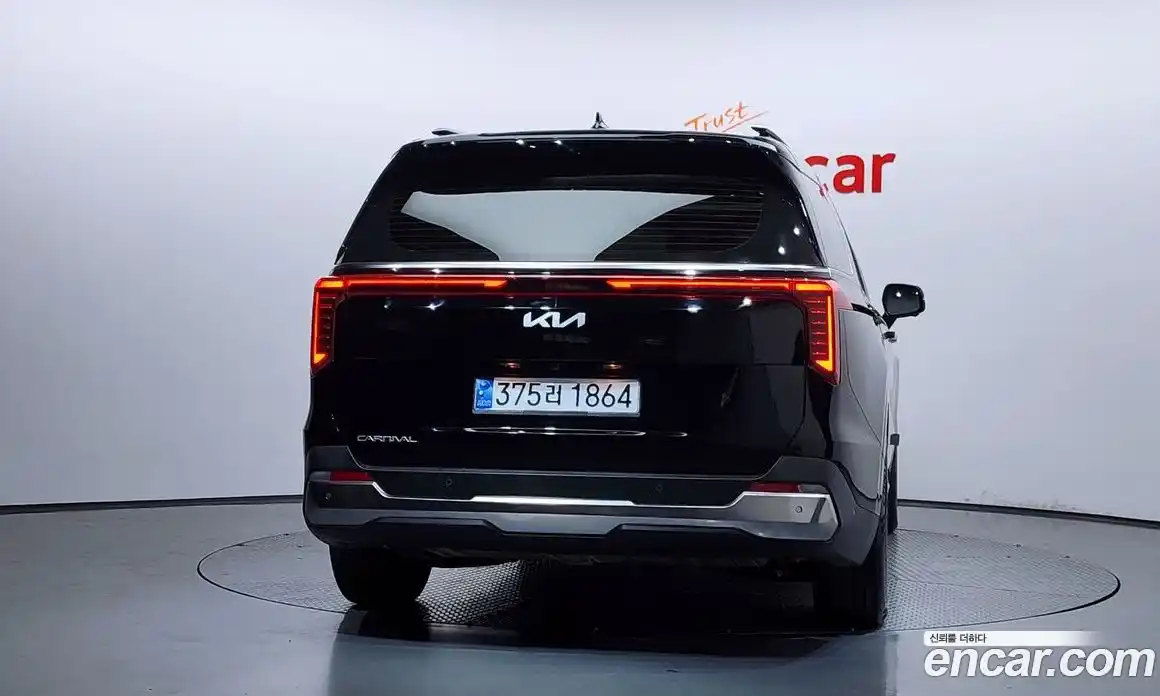 Kia Carnival 2024 2.2 автомат (гидро), фото 4