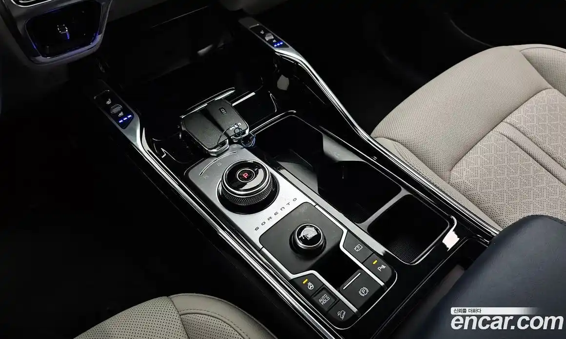 Kia Sorento 2023 1.6 автомат (гидро), фото 12