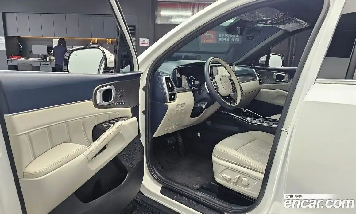 Kia Sorento 2023 1.6 автомат (гидро), фото 13