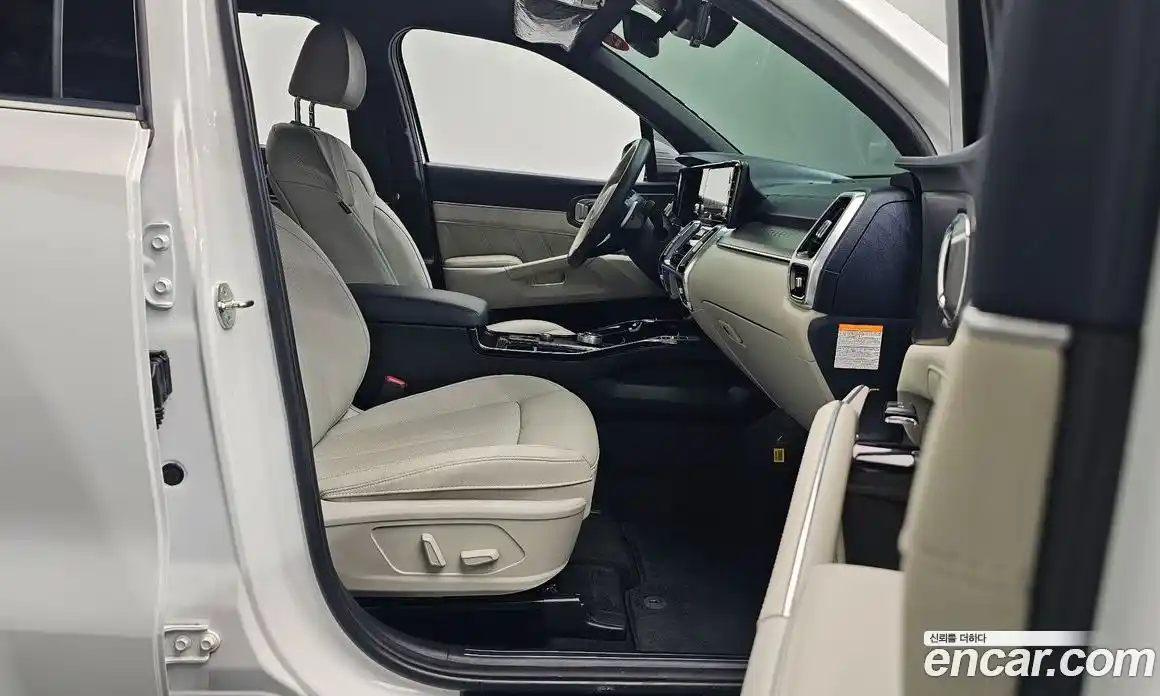 Kia Sorento 2023 1.6 автомат (гидро), фото 16