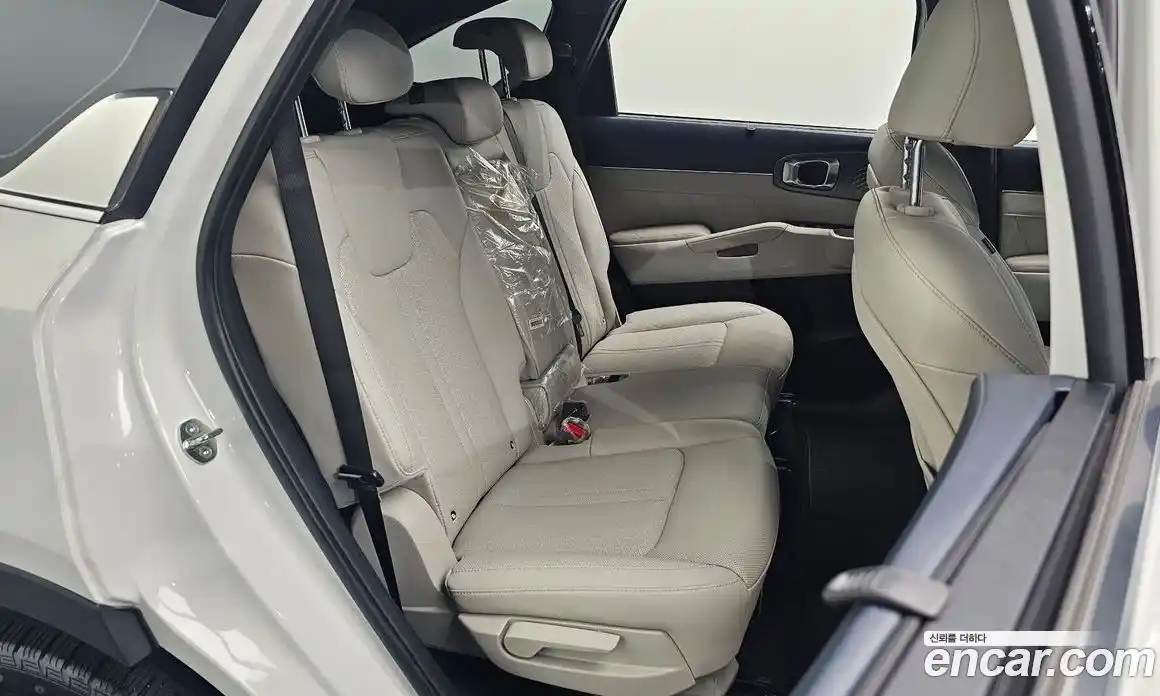Kia Sorento 2023 1.6 автомат (гидро), фото 17
