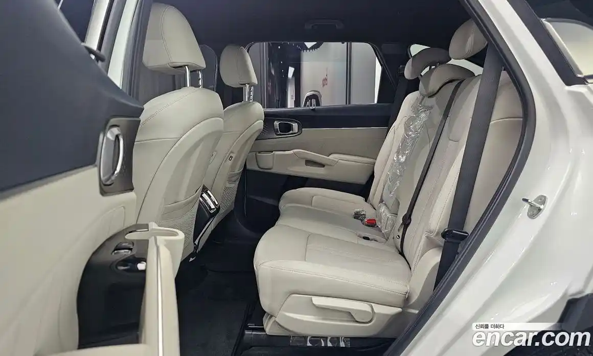 Kia Sorento 2023 1.6 автомат (гидро), фото 18