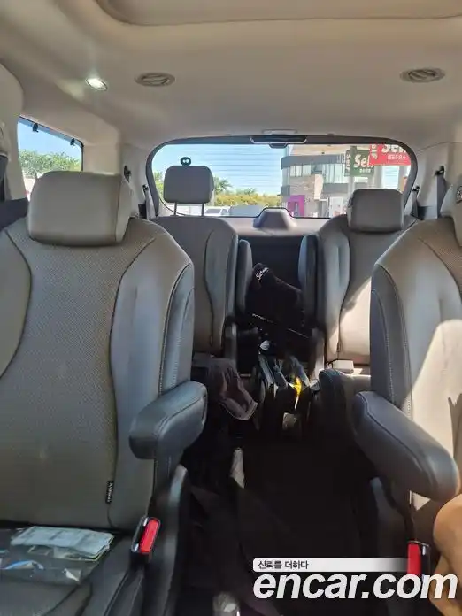 Kia Carnival 2025 1.6 автомат (гидро), фото 10