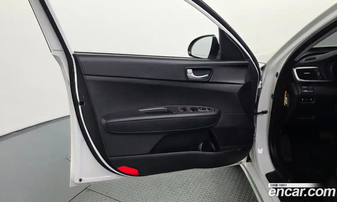 Kia K5 (Optima) 2019 2.0 автомат (гидро), фото 14