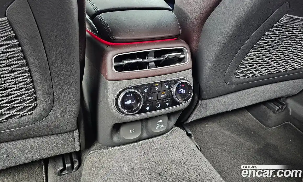 Genesis GV70 2021 2.5 автомат (гидро), фото 19