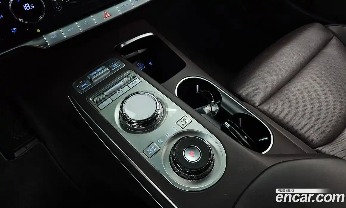 Genesis GV70 2021 2.5 автомат (гидро), фото 9