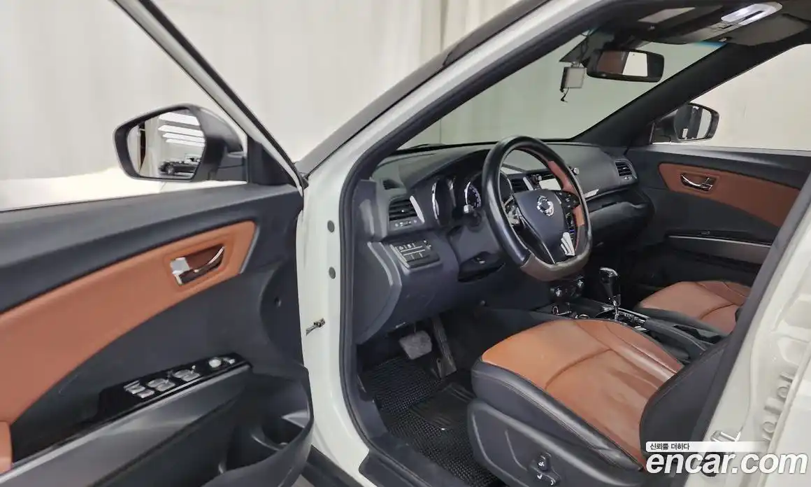 SsangYong TIBOLI 2018 1.6 автомат (гидро), фото 13