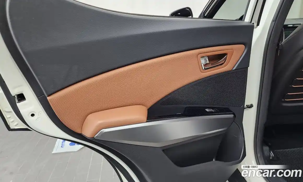 SsangYong TIBOLI 2018 1.6 автомат (гидро), фото 15