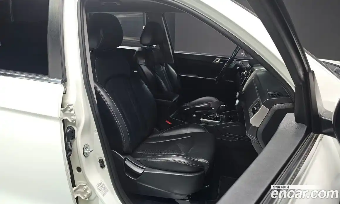 SsangYong Rexton 2018 2.2 автомат (гидро), фото 12