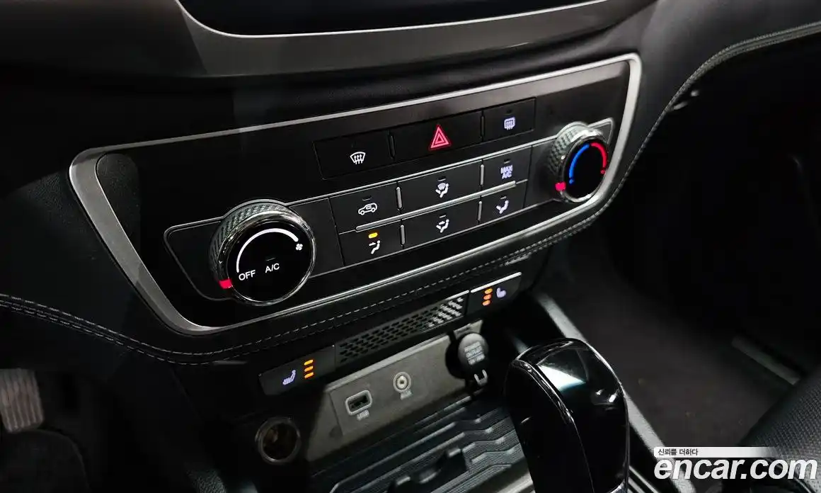 SsangYong Rexton 2018 2.2 автомат (гидро), фото 17