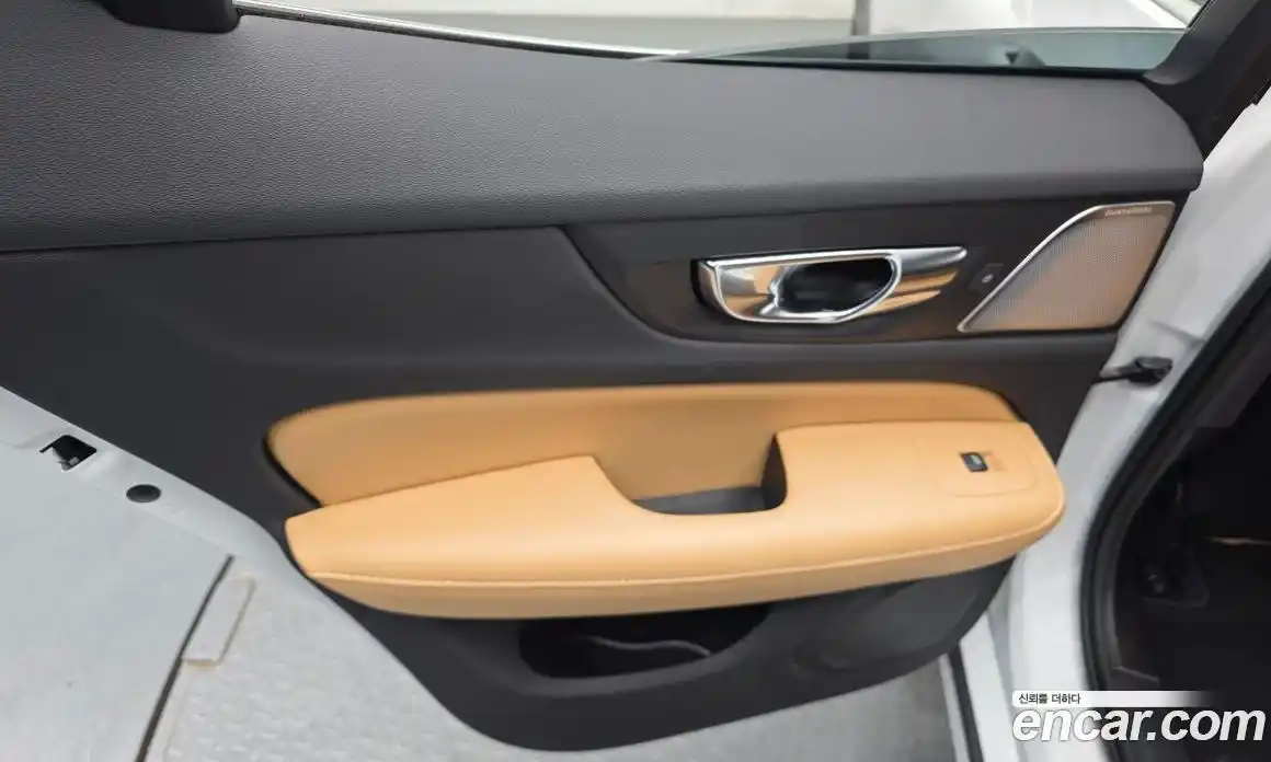 Volvo S60 2020 2.0 автомат (гидро), фото 14